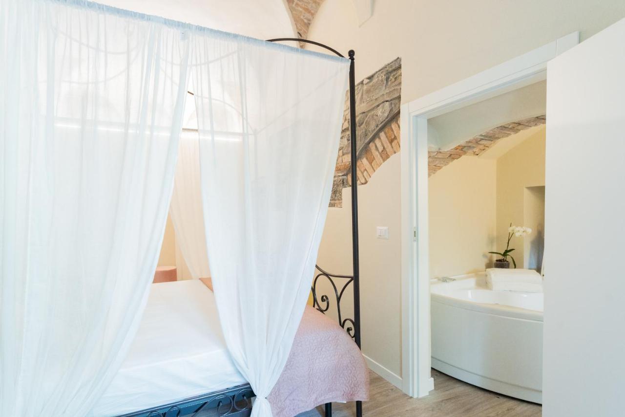 Romantic Escape City Centre With Jacuzzi & Parking By Rent All Como Exteriör bild