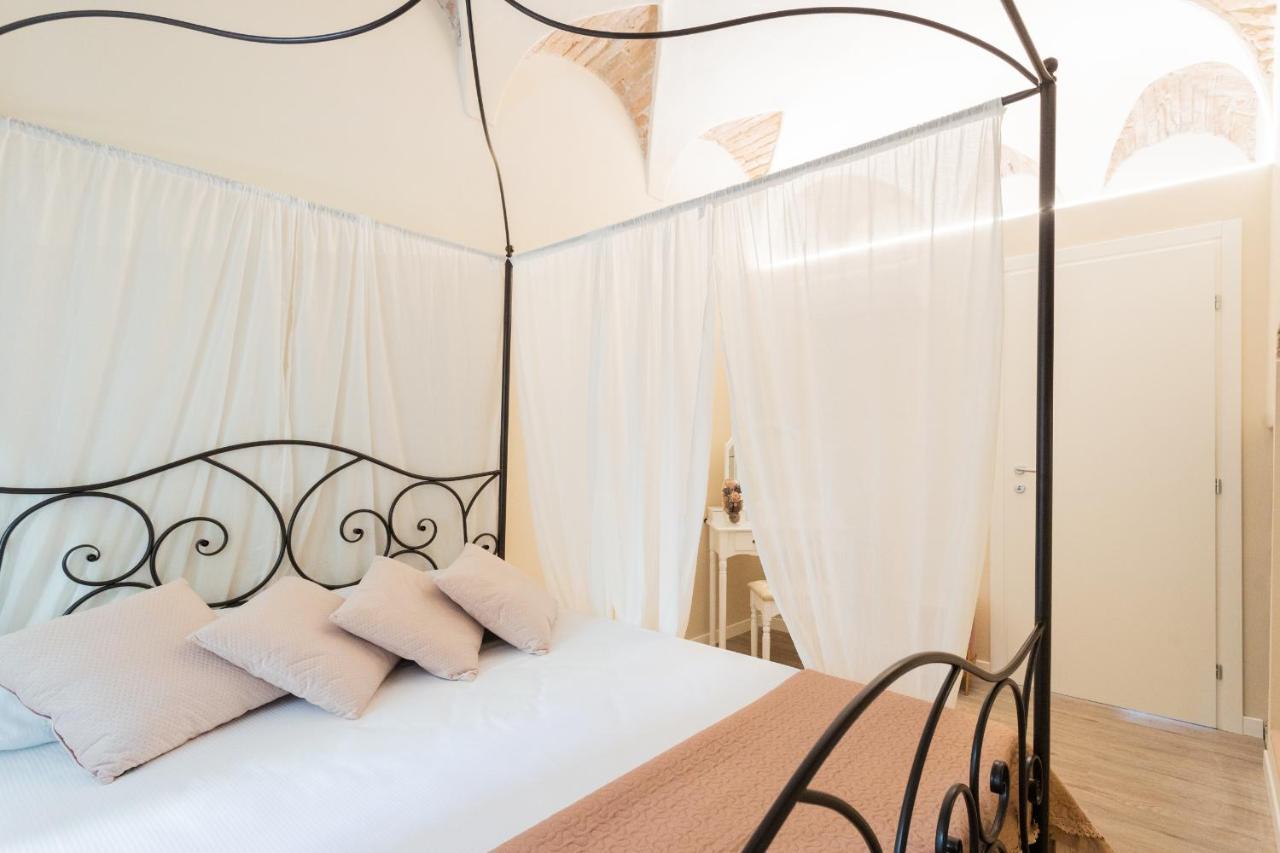 Romantic Escape City Centre With Jacuzzi & Parking By Rent All Como Exteriör bild