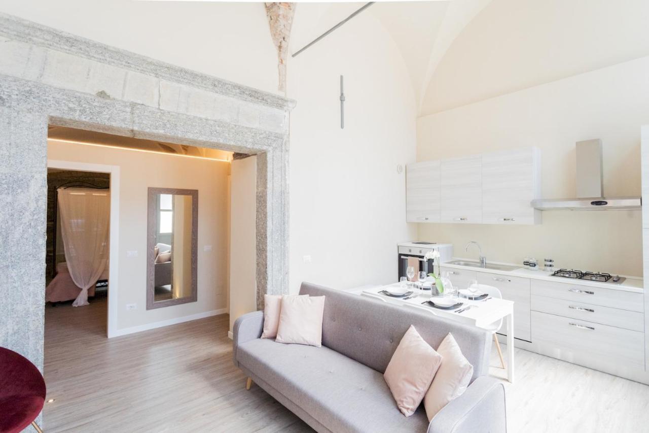 Romantic Escape City Centre With Jacuzzi & Parking By Rent All Como Exteriör bild