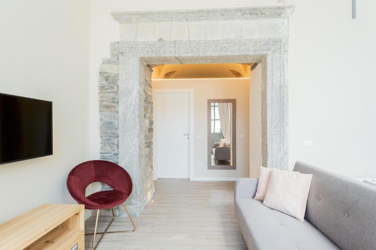Romantic Escape City Centre With Jacuzzi & Parking By Rent All Como Exteriör bild