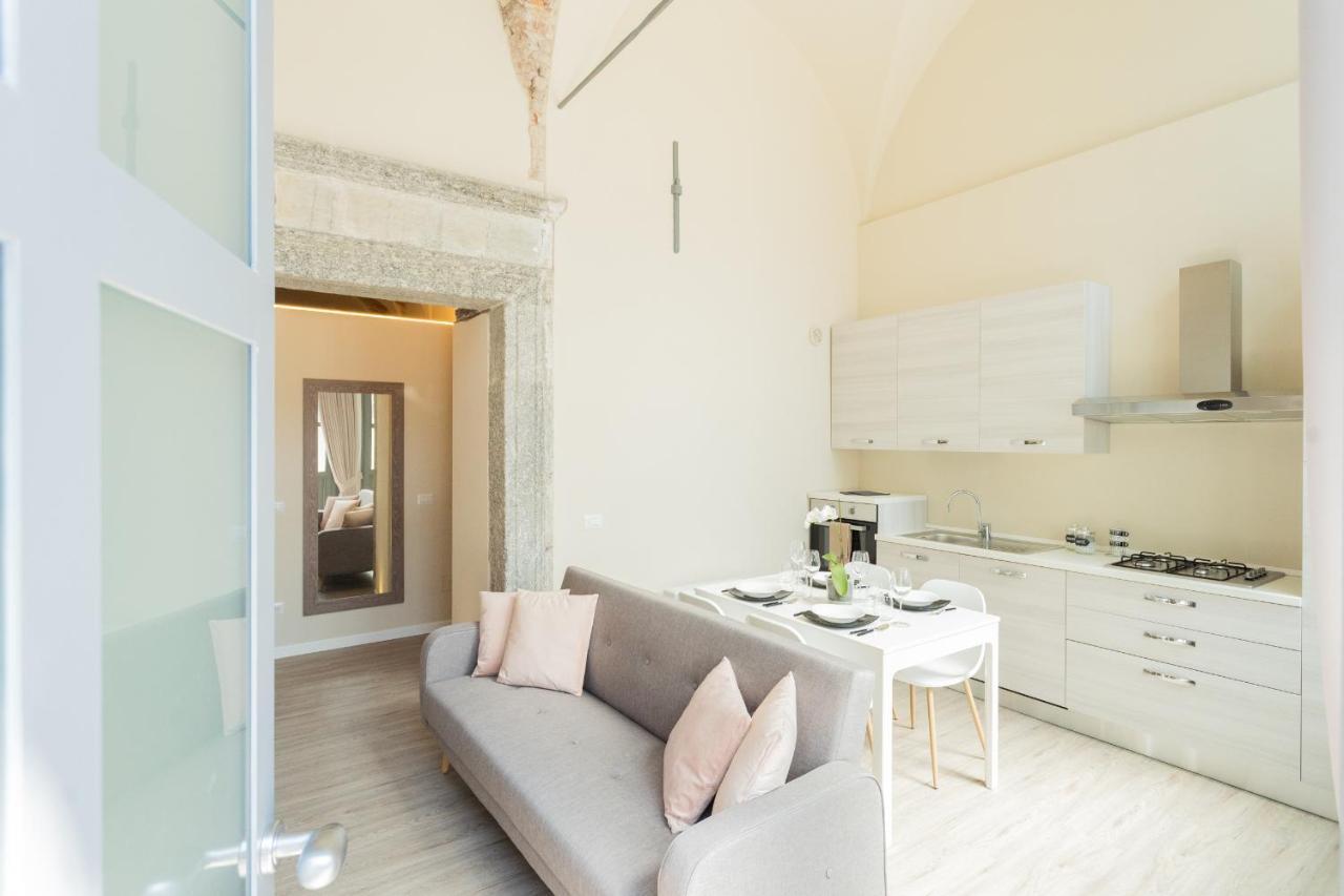 Romantic Escape City Centre With Jacuzzi & Parking By Rent All Como Exteriör bild